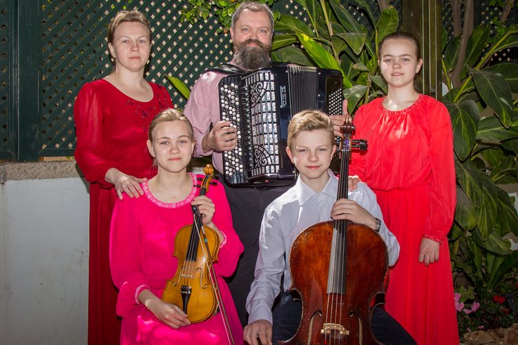 Lavenchukin musiikkiperheen konsertti Lavenchukin musiikkiperheen konsertti