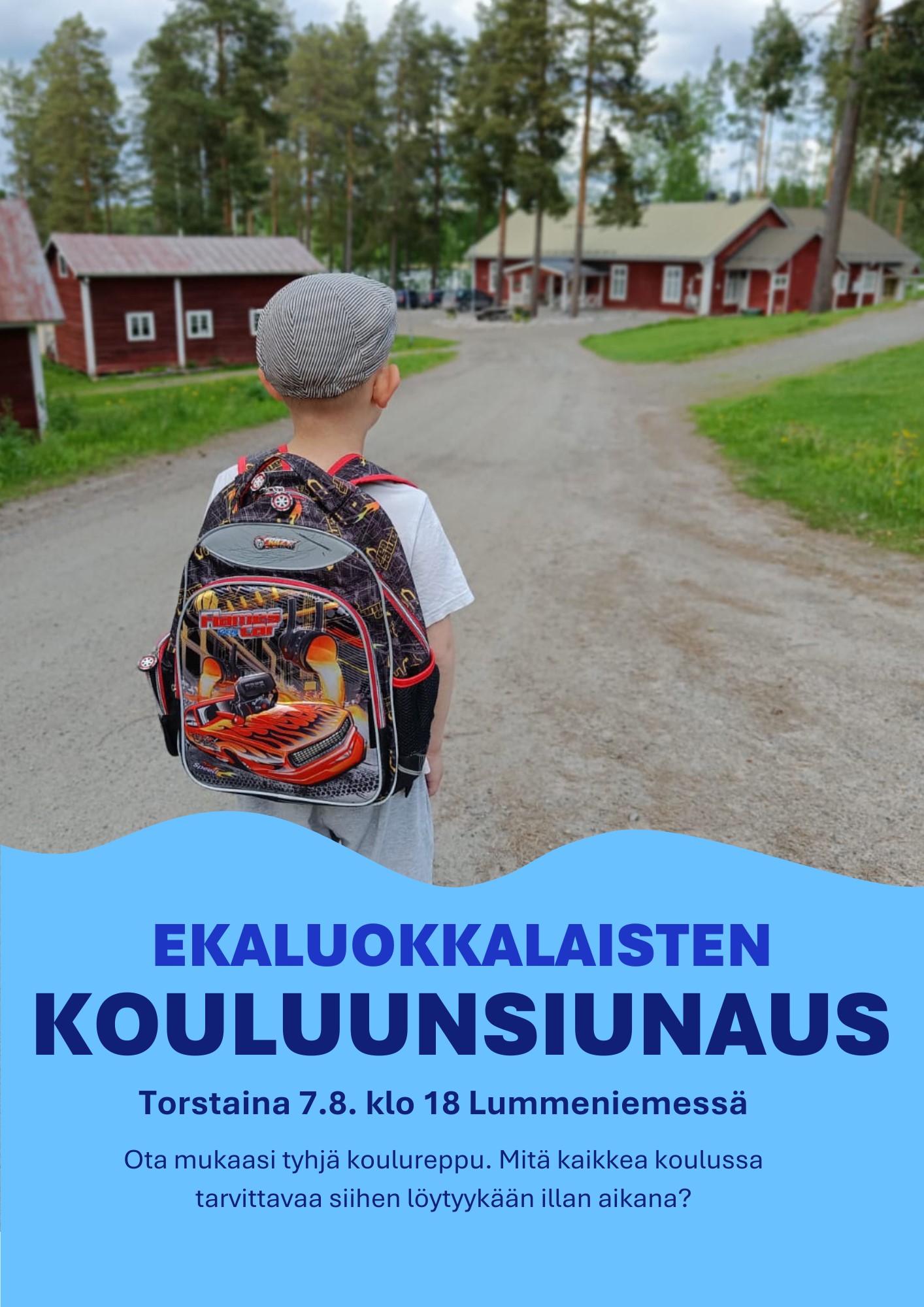 Ekaluokkalainen kävelee reppu selässään kohti Lummeniemen leirikeskusta.