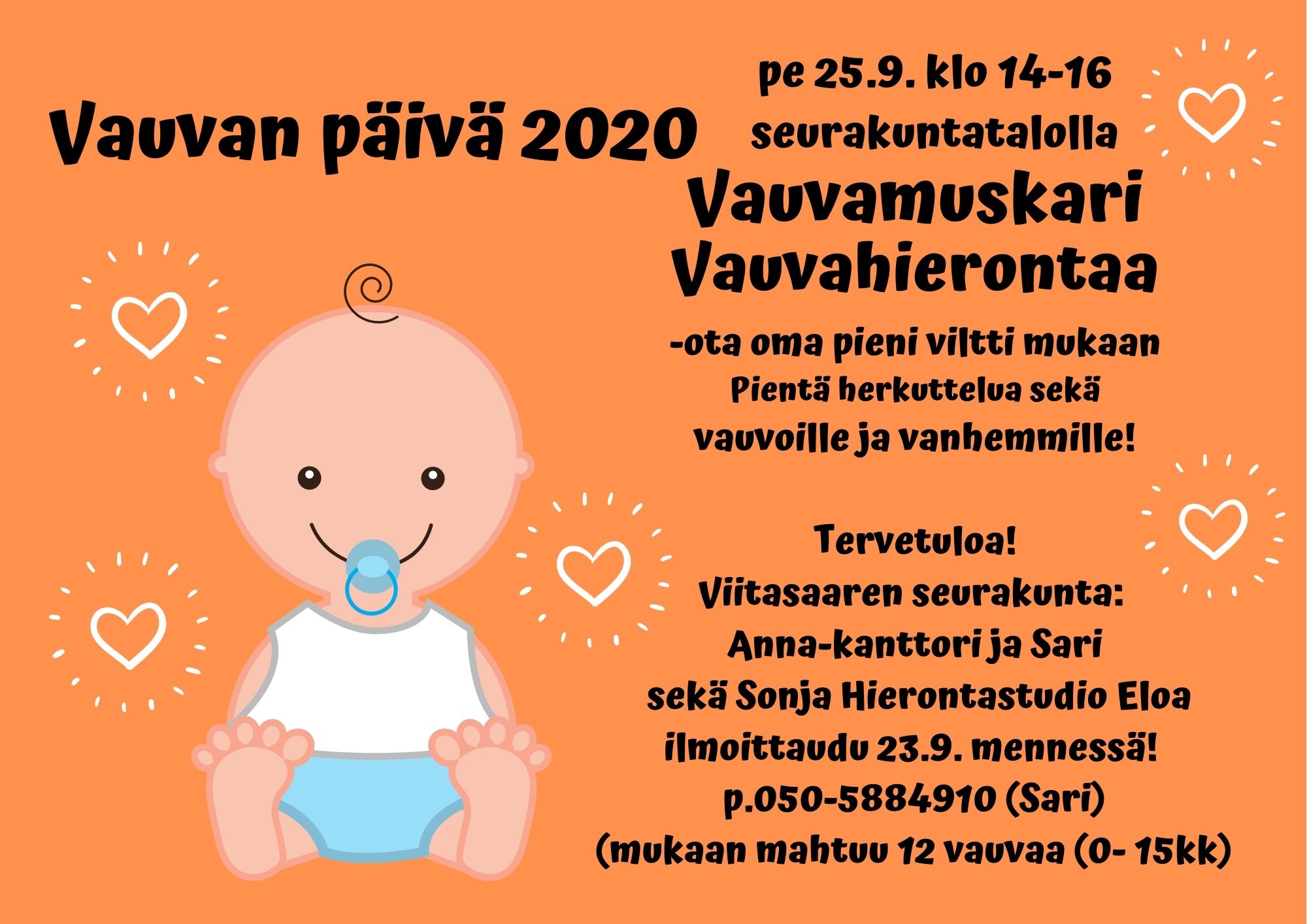Vauvan päivä 2020 Hymyilevä vauva istuu tutti suussa.